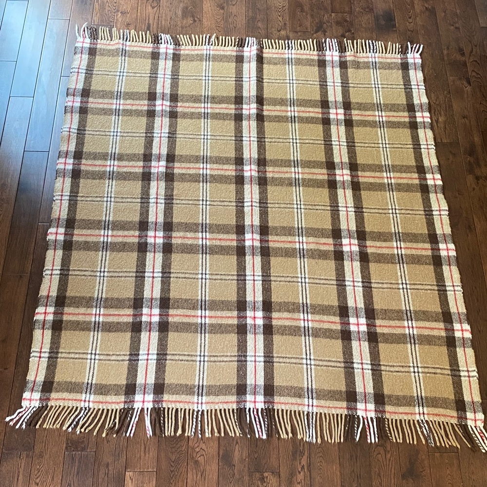 Blanket Plaid Neutral - Picture 2 of 5